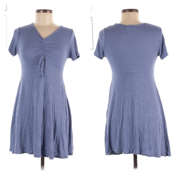 Olivia Rae Blue Short Sleeve V-Neckline Dress with Lace-Up and Ruched Detail - M - Picture 1 of 4